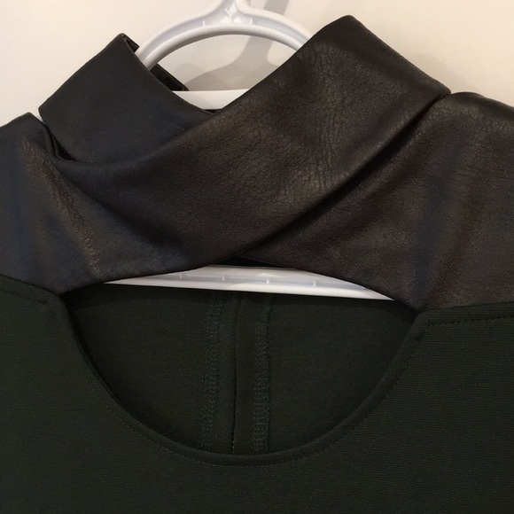 Forest Green Tunic with Faux Leather Collar - Picture 3 of 11
